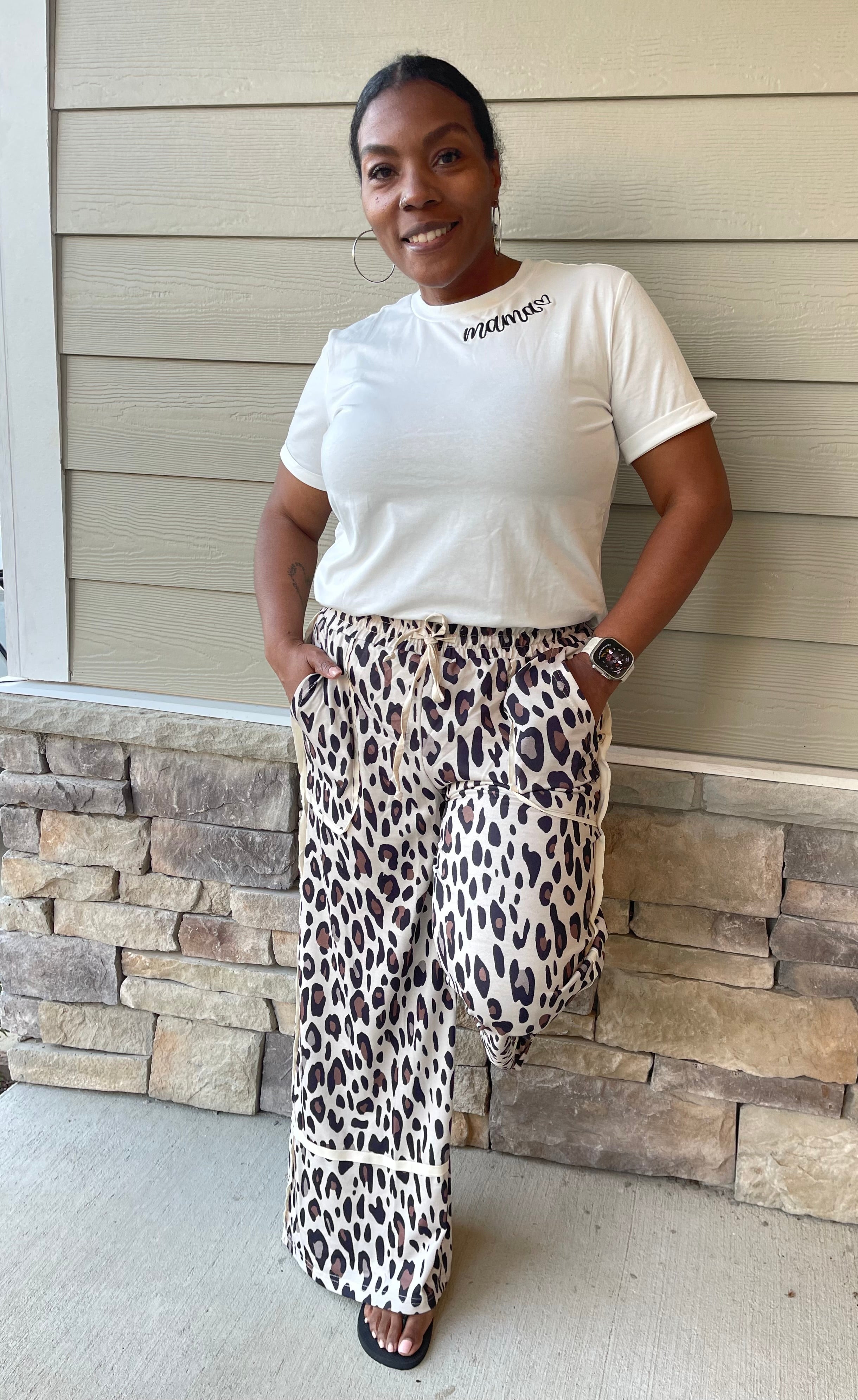 White Mama  Crewneck